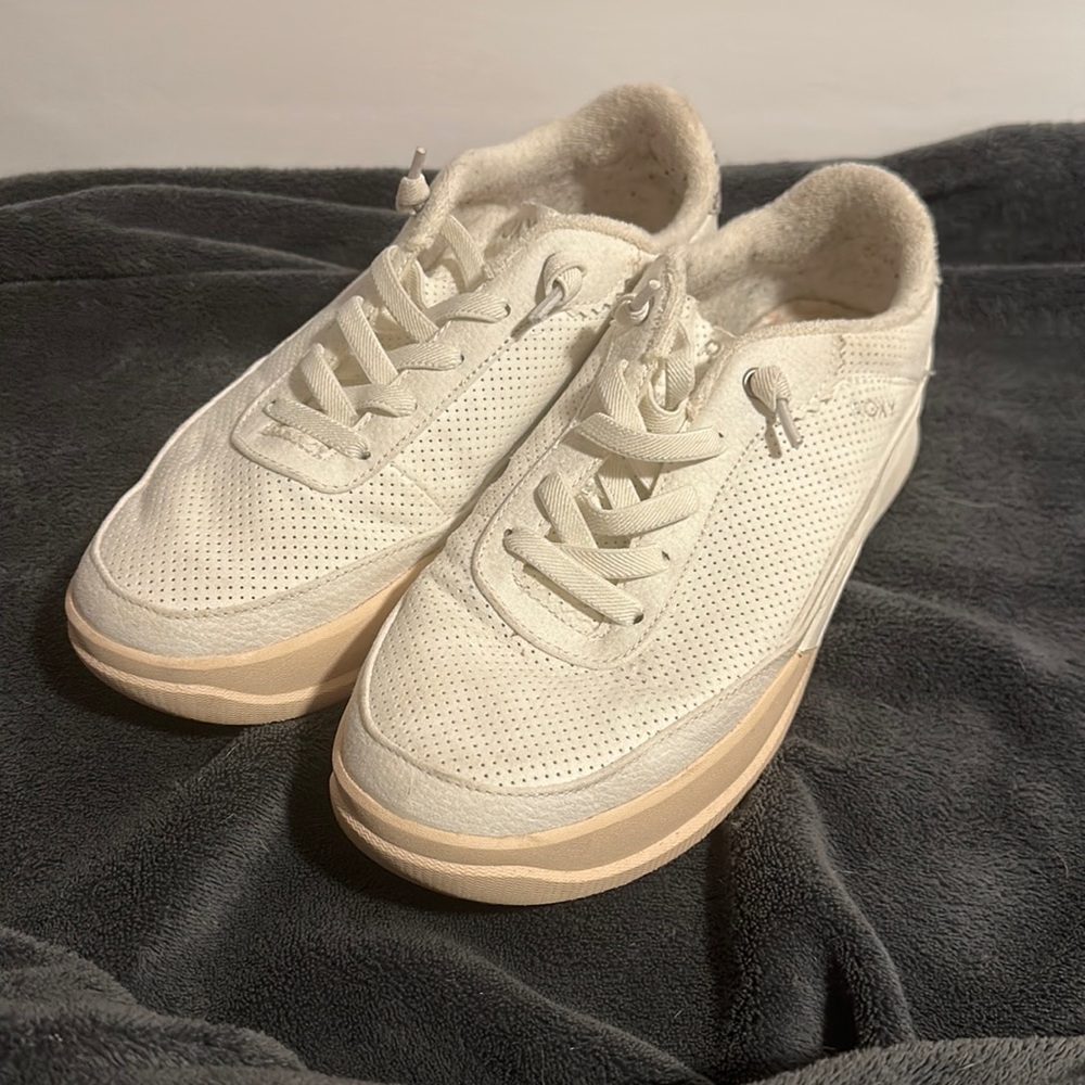 Roxy size 10 EUC sneakers